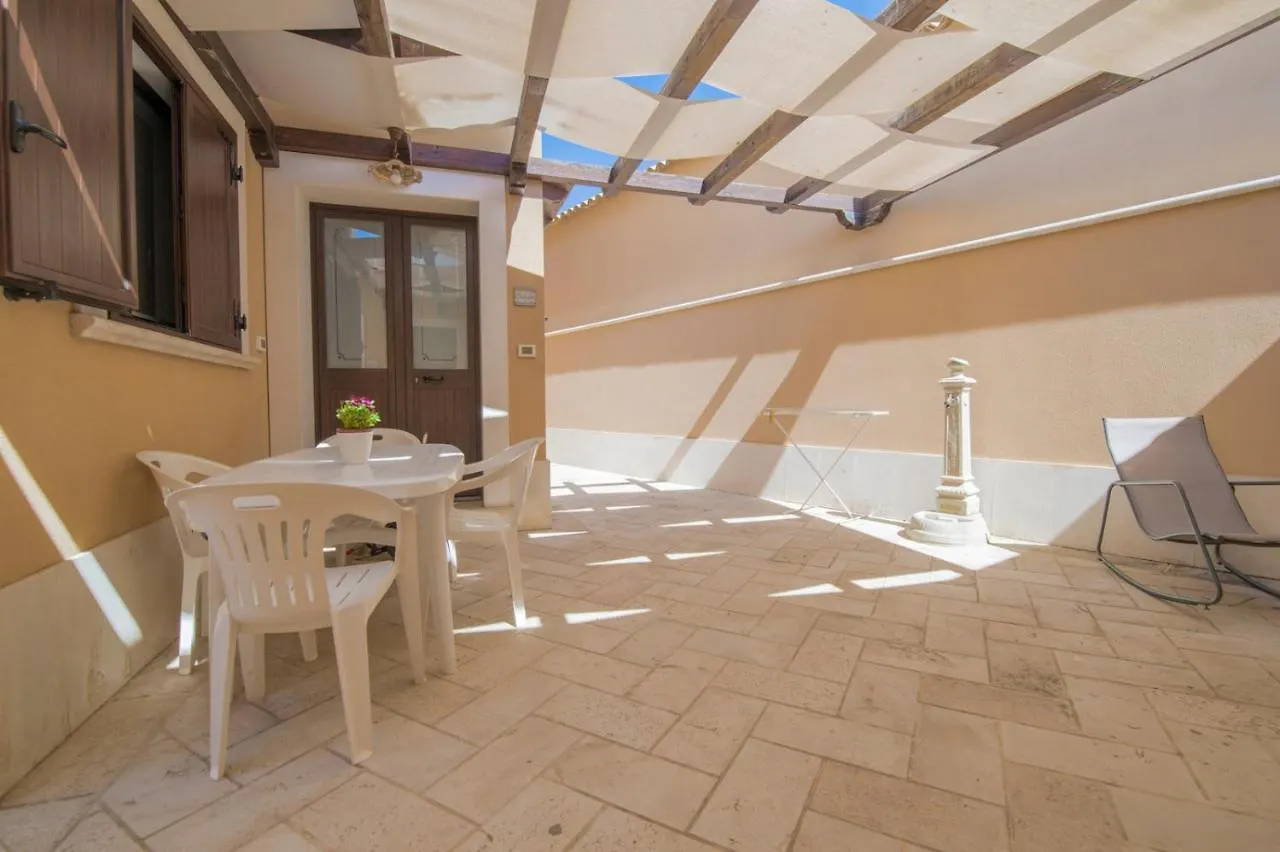 Villa Sajonara Elvira Fontane Bianche 0*,
