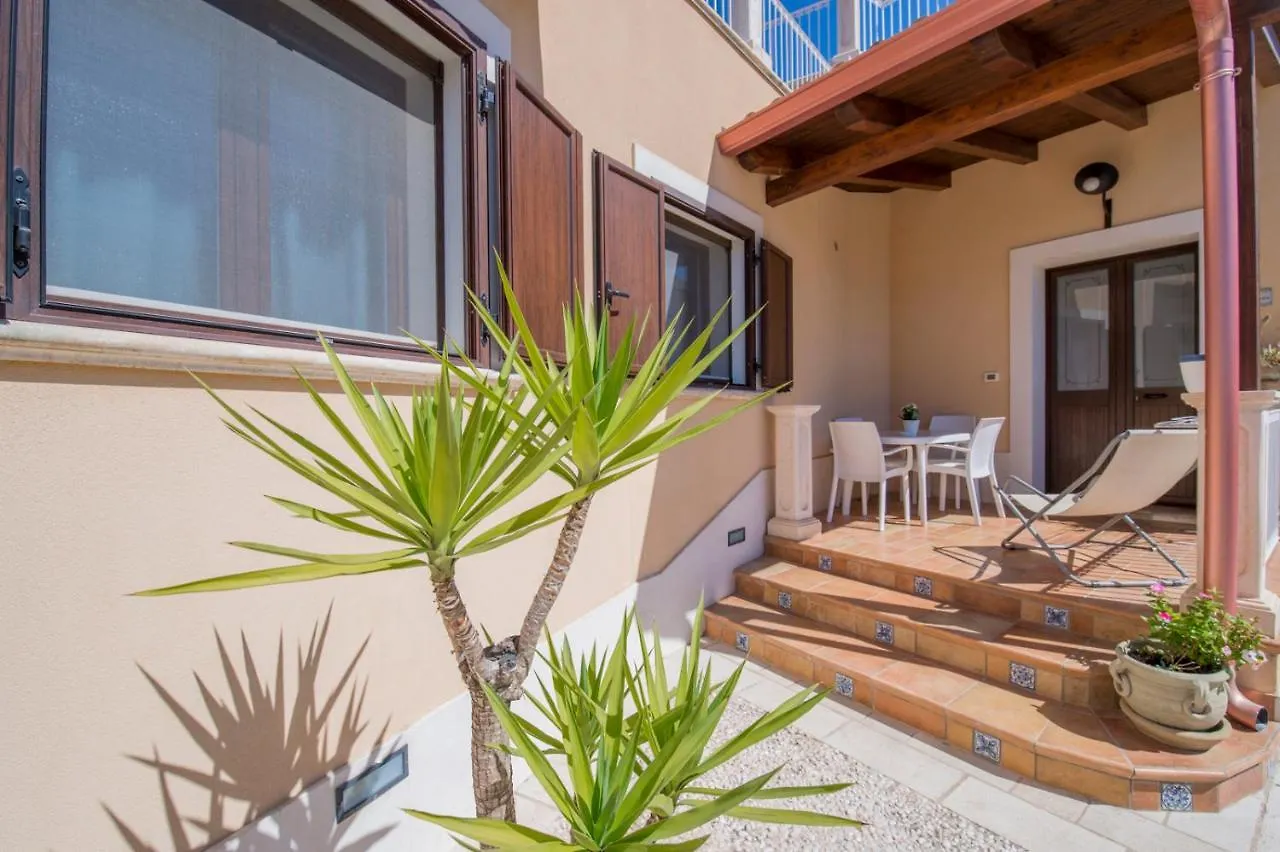 Villa Sajonara Elvira Fontane Bianche Apartment