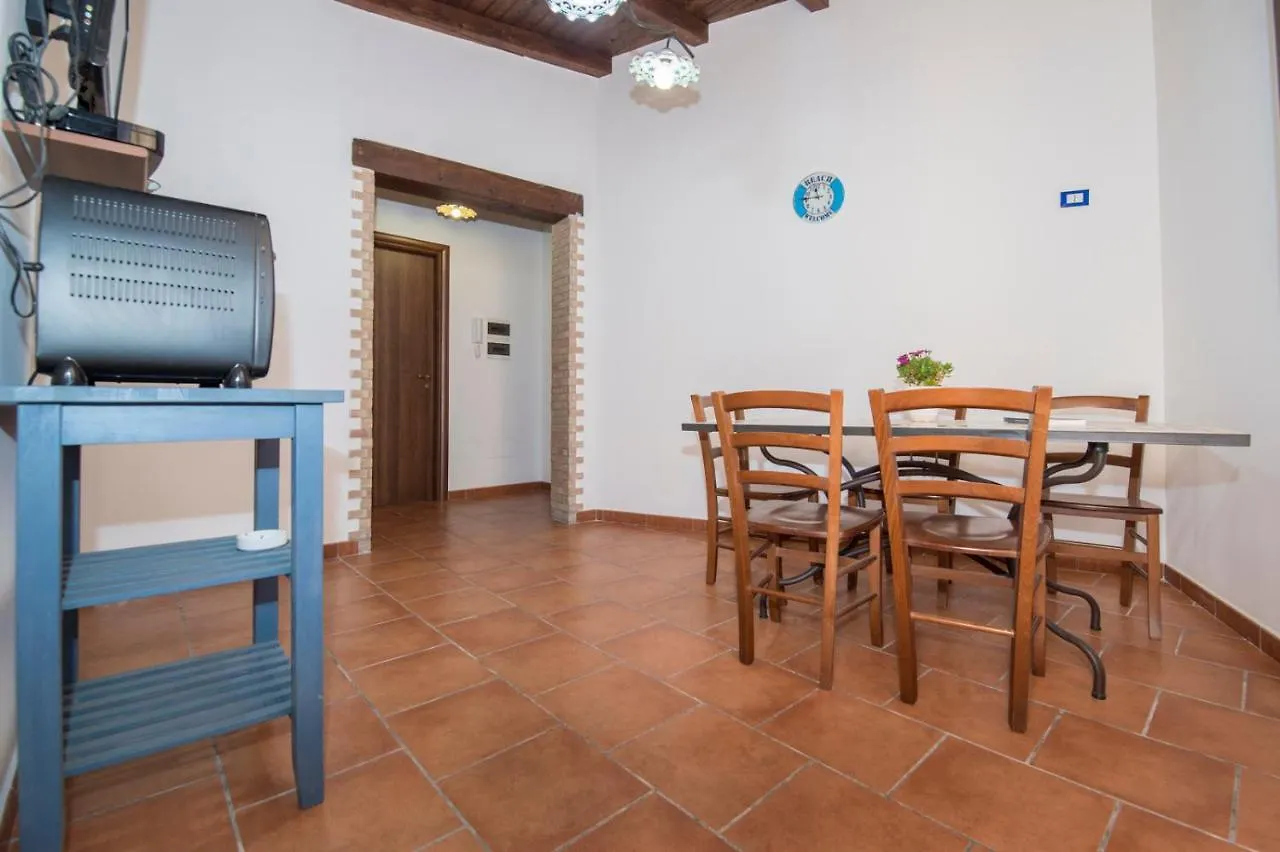 Villa Sajonara Elvira Fontane Bianche Apartment
