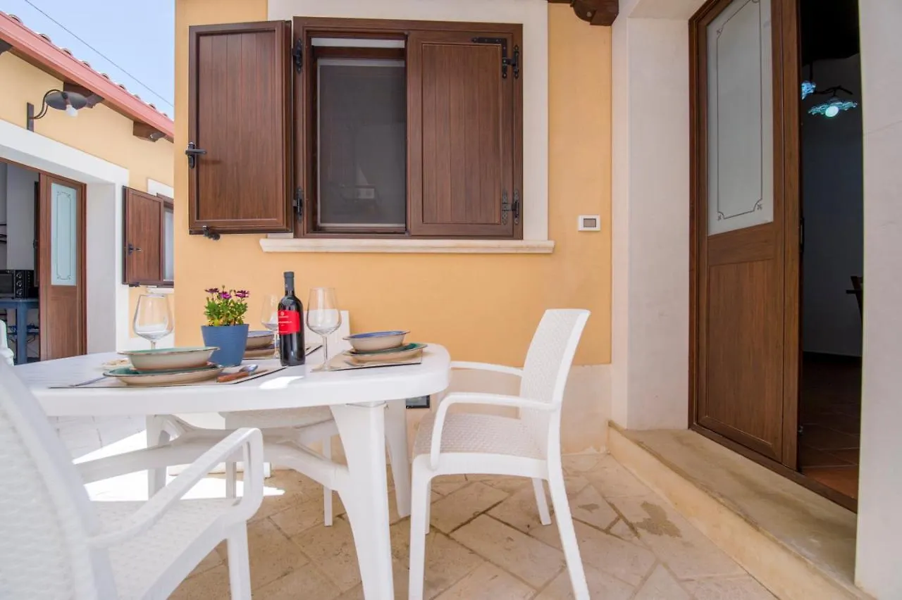 Apartment Villa Sajonara Elvira Fontane Bianche