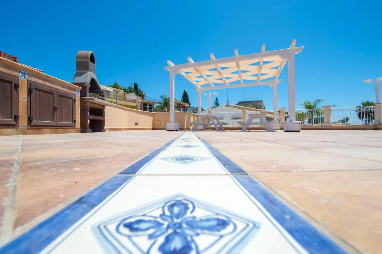 Apartment Villa Sajonara Elvira Fontane Bianche Italy